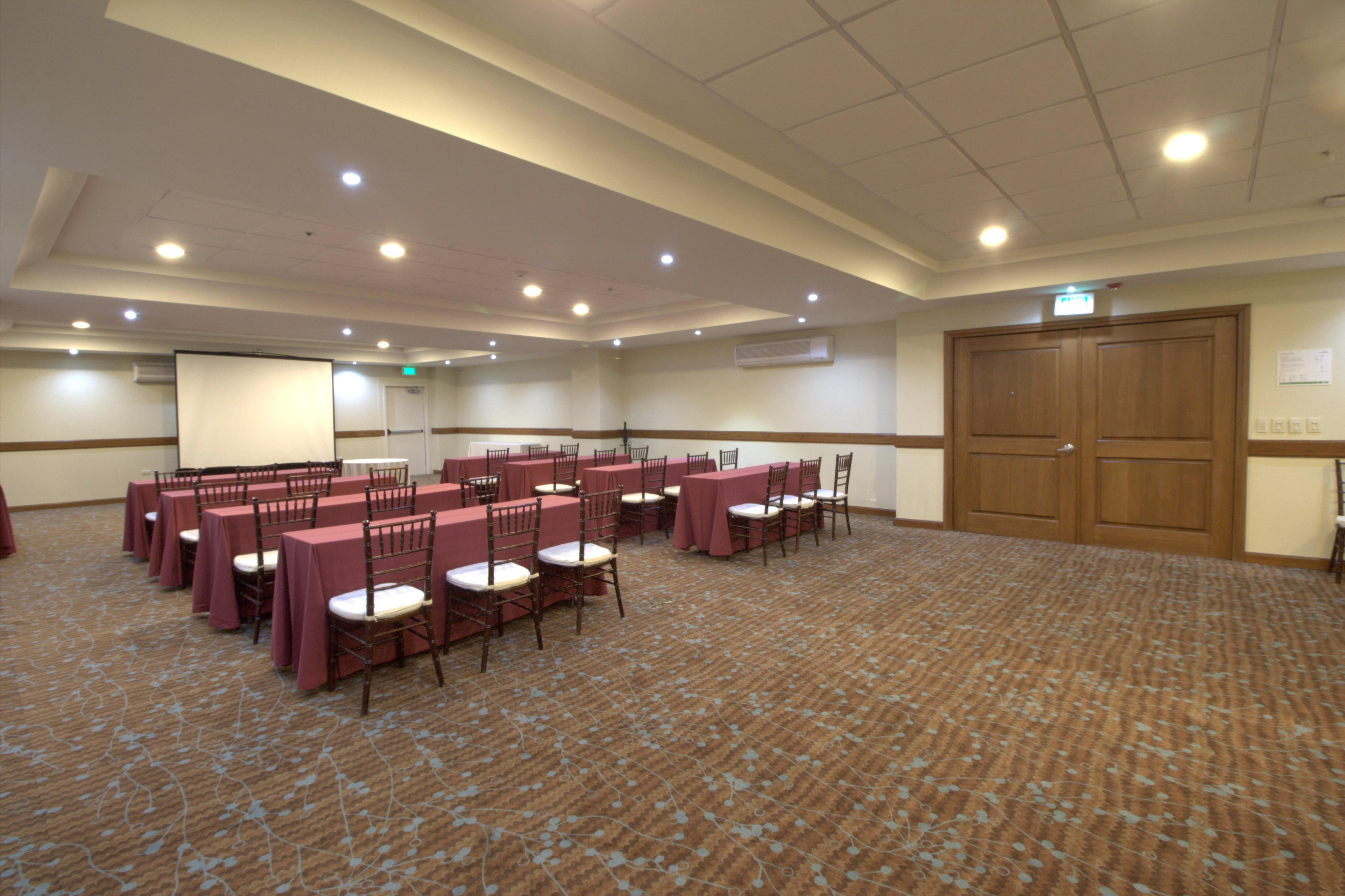 Holiday Inn Monterrey Valle By Ihg San Pedro Garza Garcia Buitenkant foto